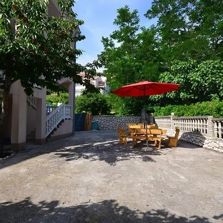 In With Terrace, Air Condition, Wifi 4620-3 Apartamento Lopar