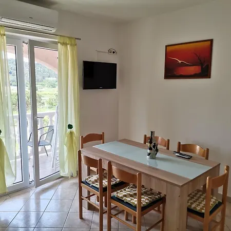 In With Terrace, Air Condition, Wifi 4620-3 Lopar
